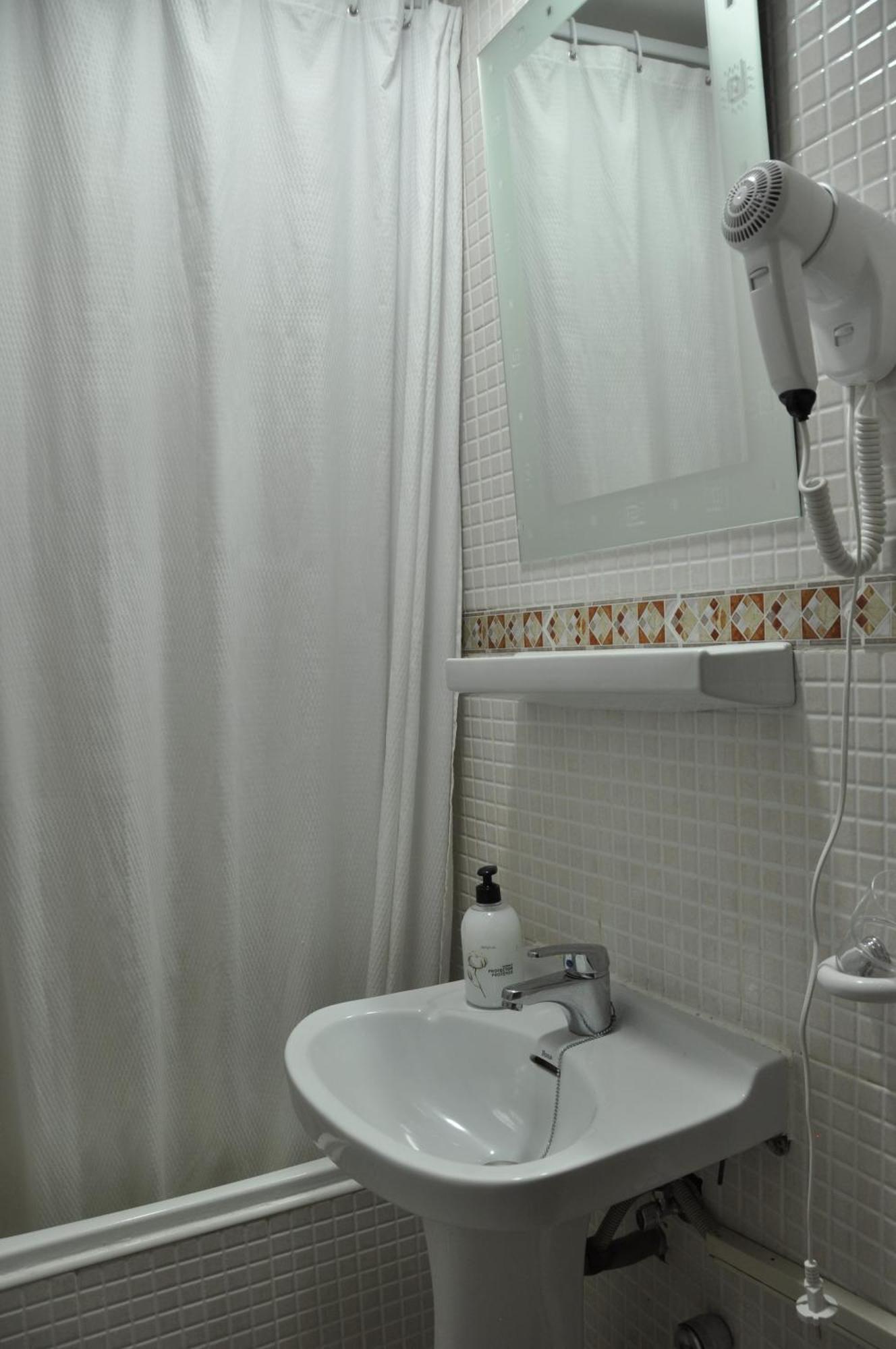 Hostal Ramon Y Cajal Valladolid Kültér fotó