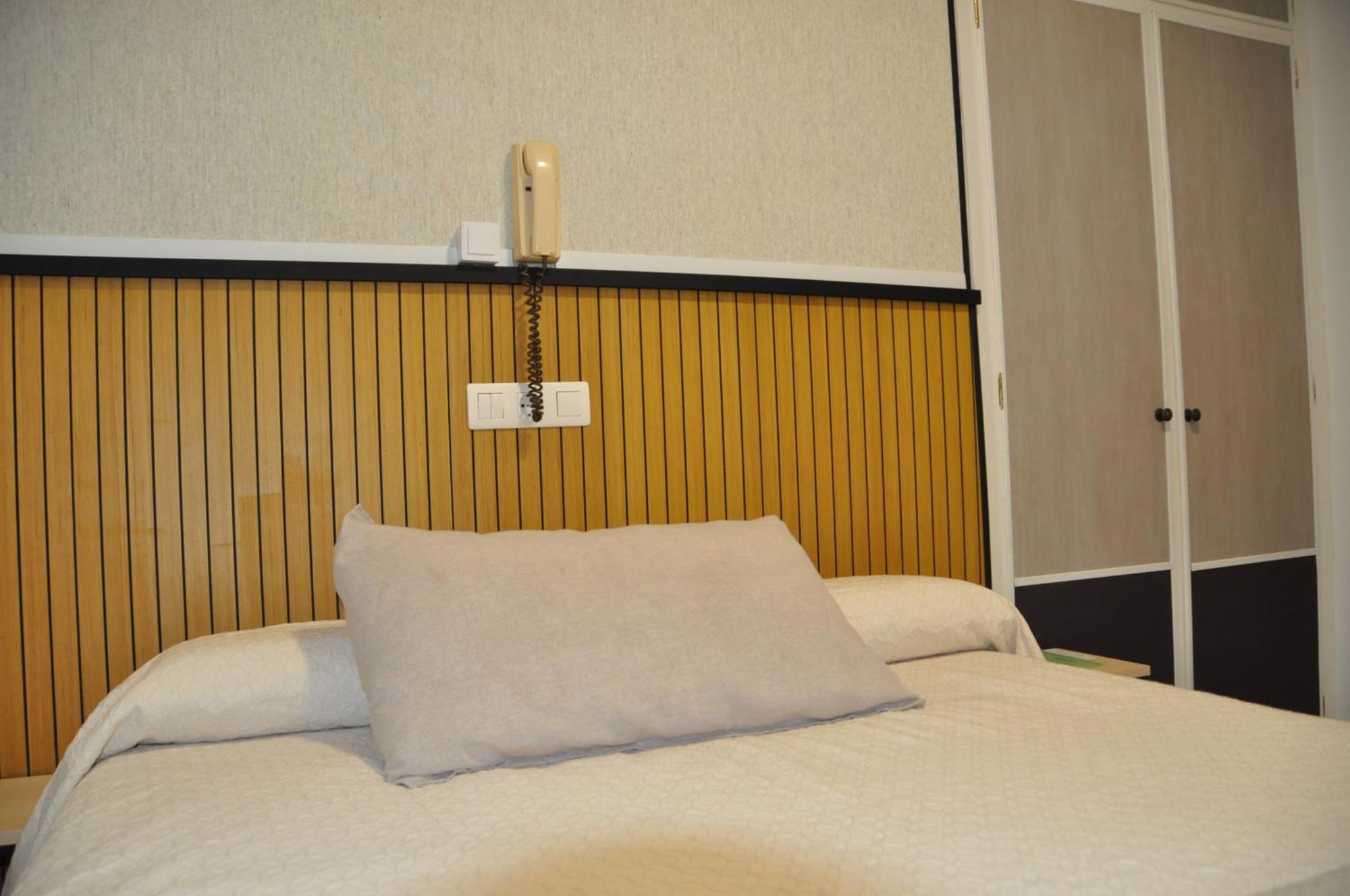 Hostal Ramon Y Cajal Valladolid Kültér fotó