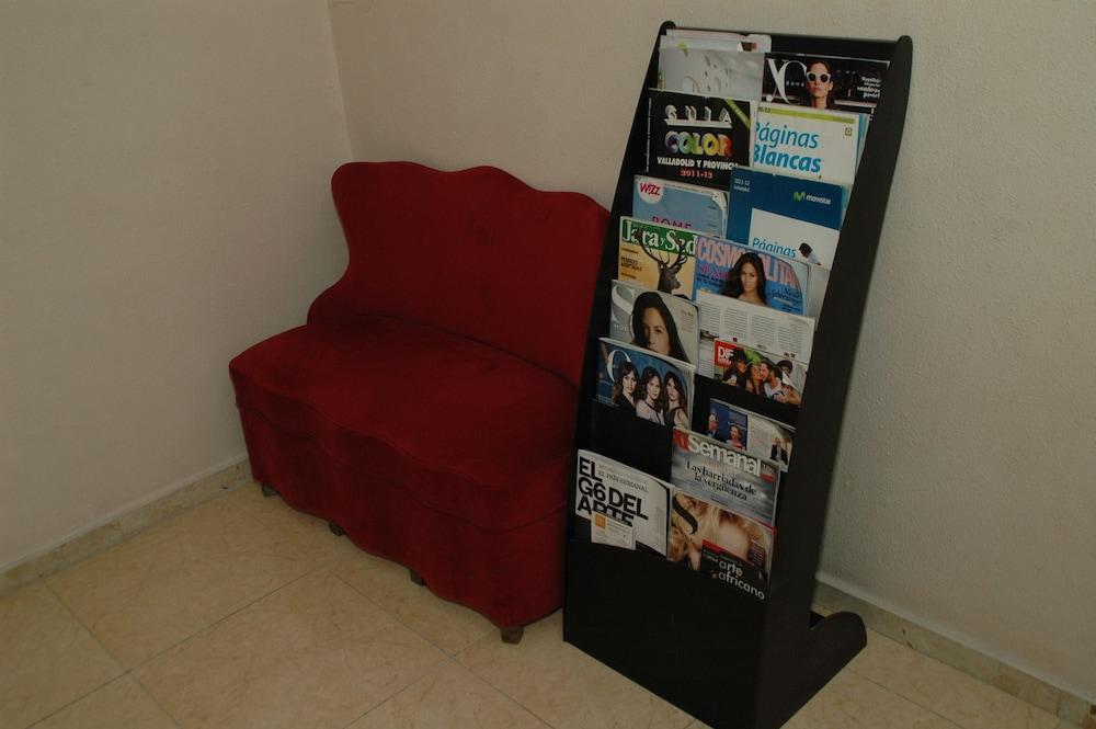 Hostal Ramon Y Cajal Valladolid Kültér fotó